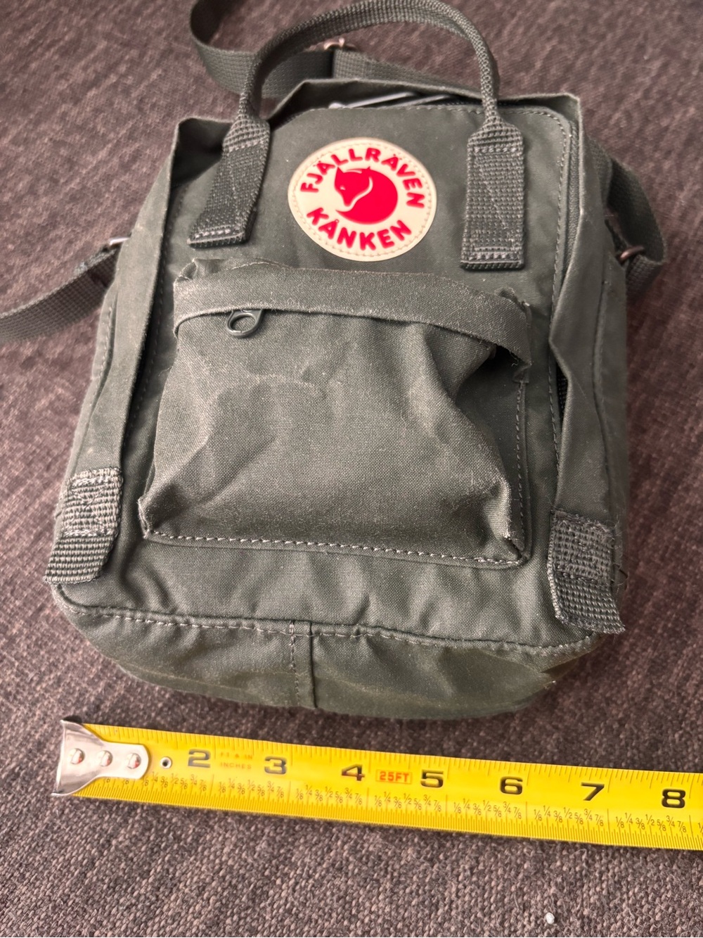Fjallraven Kånken Mini Backpack in Forest Green with Red Logo - Picture 4 of 5